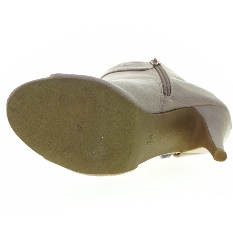 Stiletter fra Justfab (str. 8 komma 5)