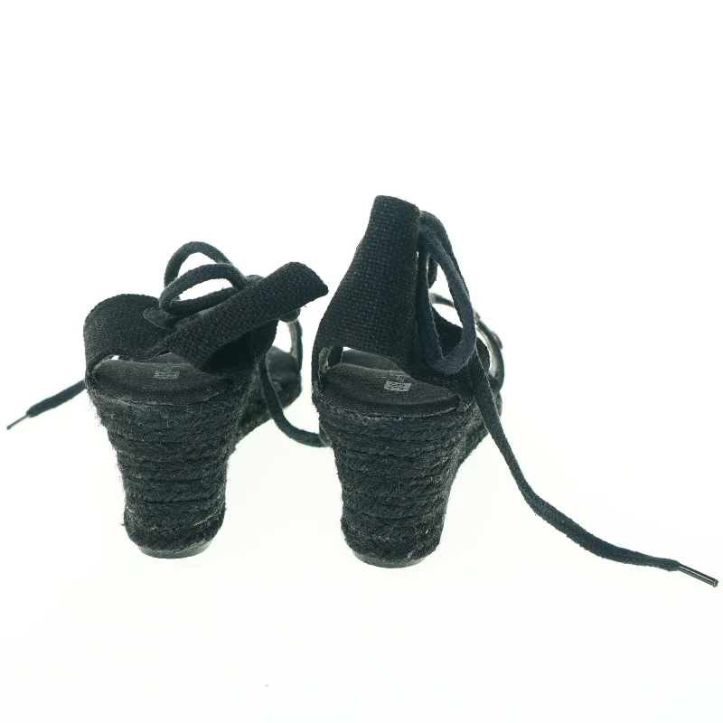 Sko fra Units (str. 39)