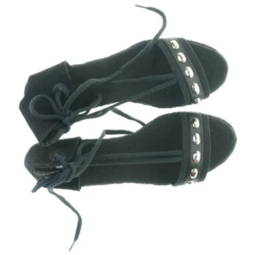 Sko fra Units (str. 39)