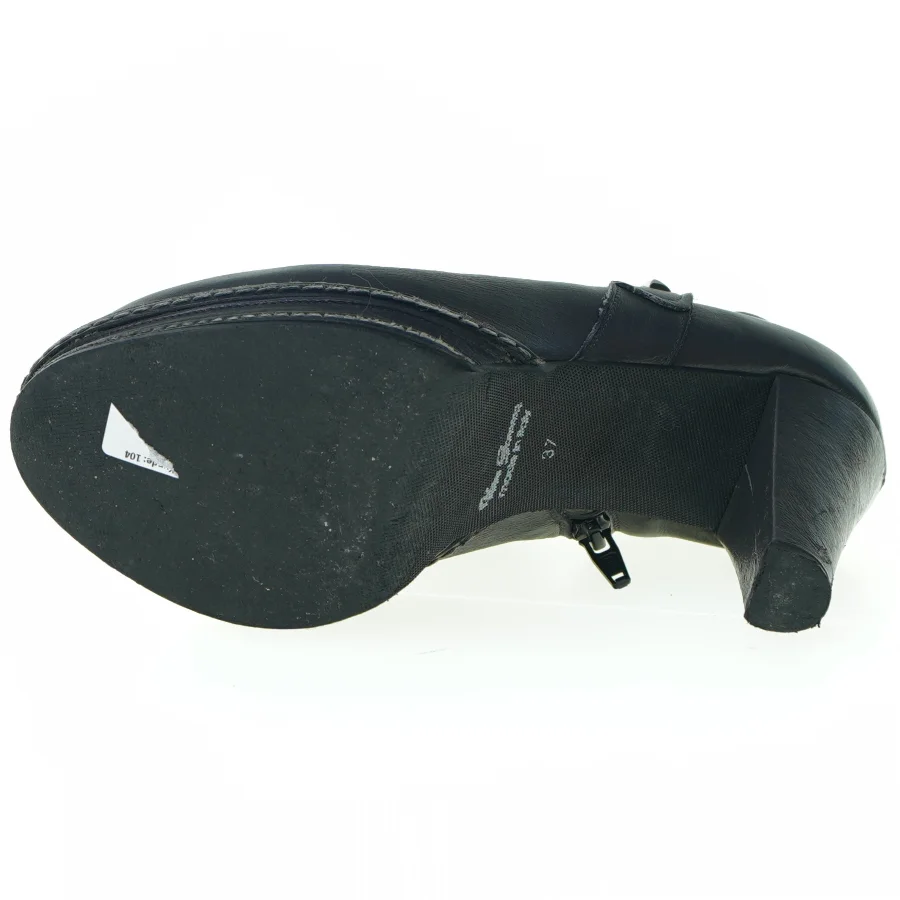 Højhælede sko (str. 37)