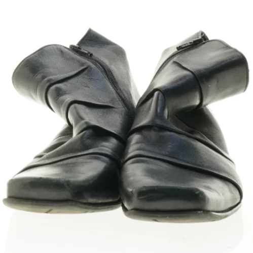 Sorte ankelstøvler i læder (str. 9)