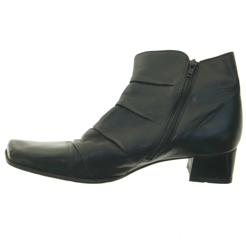Sorte ankelstøvler i læder (str. 9)