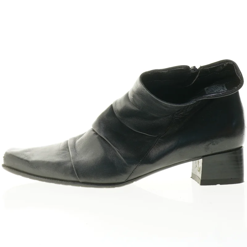 Sorte ankelstøvler i læder (str. 9)