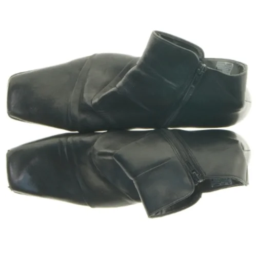 Sorte ankelstøvler i læder (str. 9)