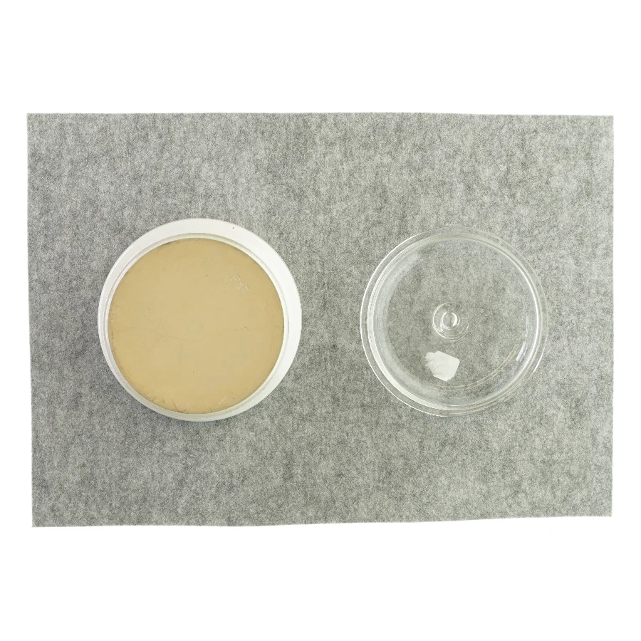 Rund porcelæns skål med låg