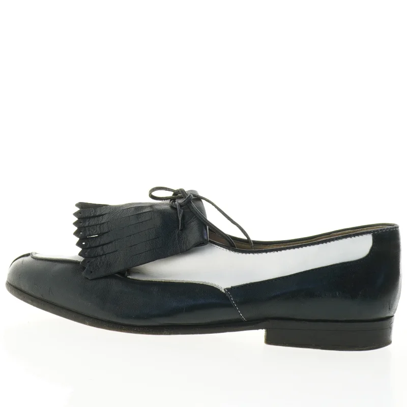 Sort-hvide snøresko fra Marconi (str. 38,5)