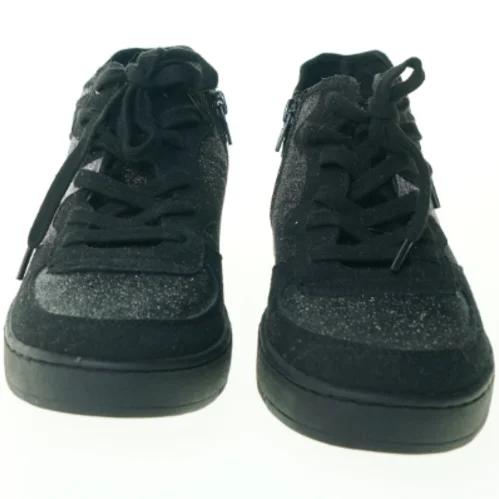 Sko fra Miamaja (str. 38)