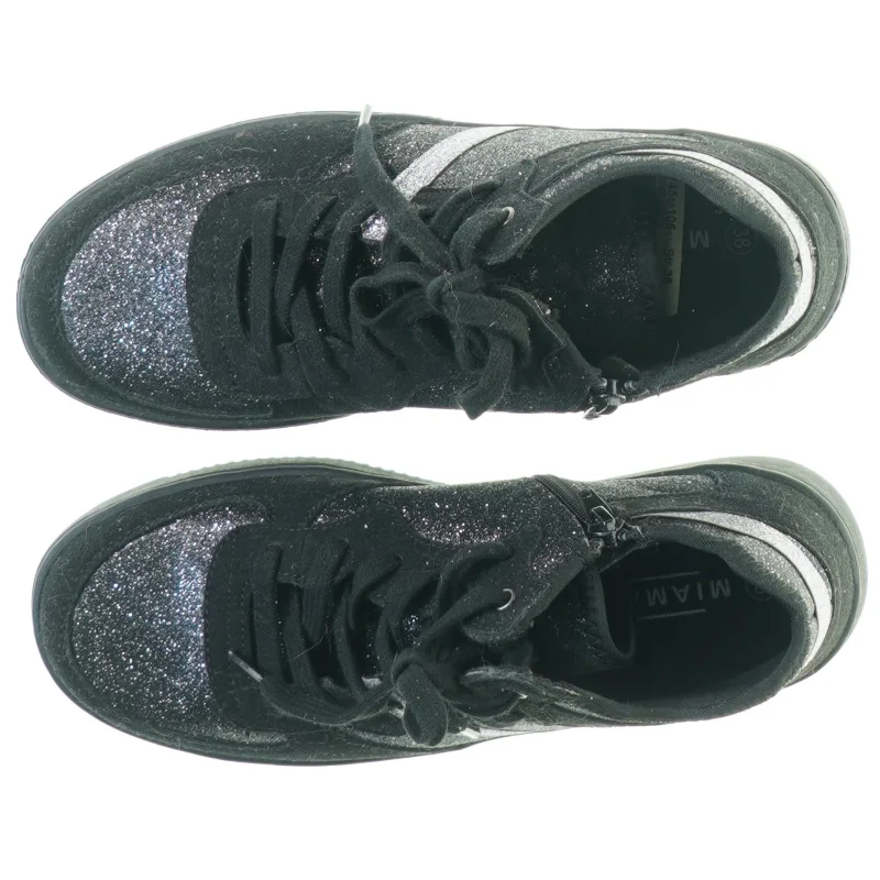 Sko fra Miamaja (str. 38)