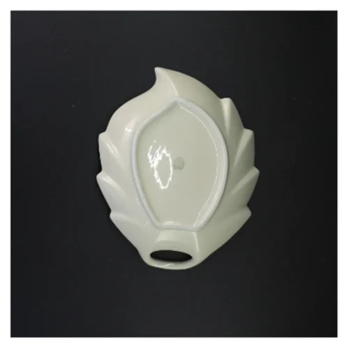 Bladformet porcelænsfad fra Københavns Porcellains Maleri (str. 25 x 19 cm)