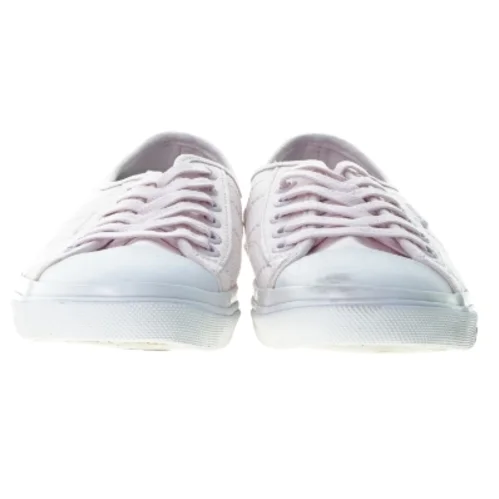 Sko fra Superdry (str. 40)