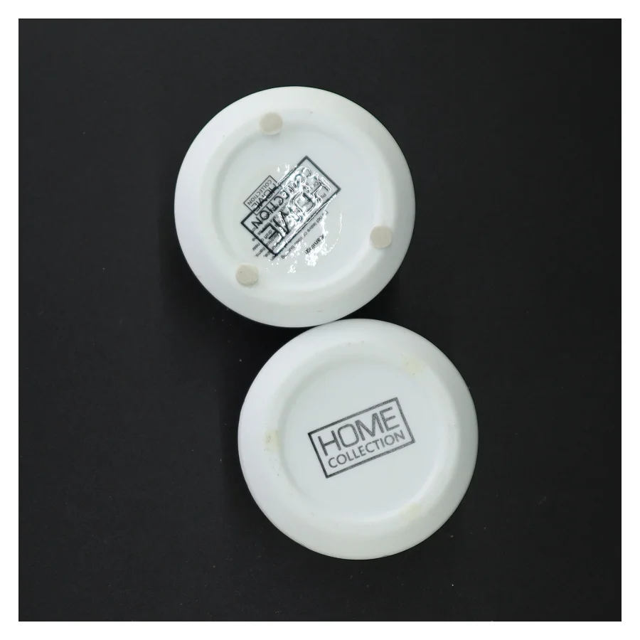 Hvide keramikskåle med geometrisk mønster fra Home Collection (str. 7 x 8 cm)