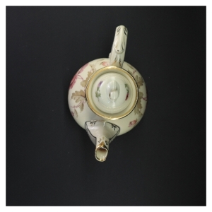 Porcelænsteapot med blomstermotiv fra Københavns Porcellains Maleri (str. 25 x 22 cm)