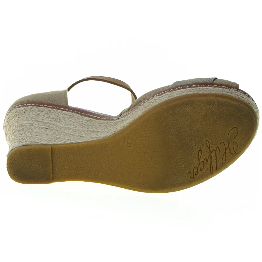 Sko fra Tommy Hilfiger (str. 39)