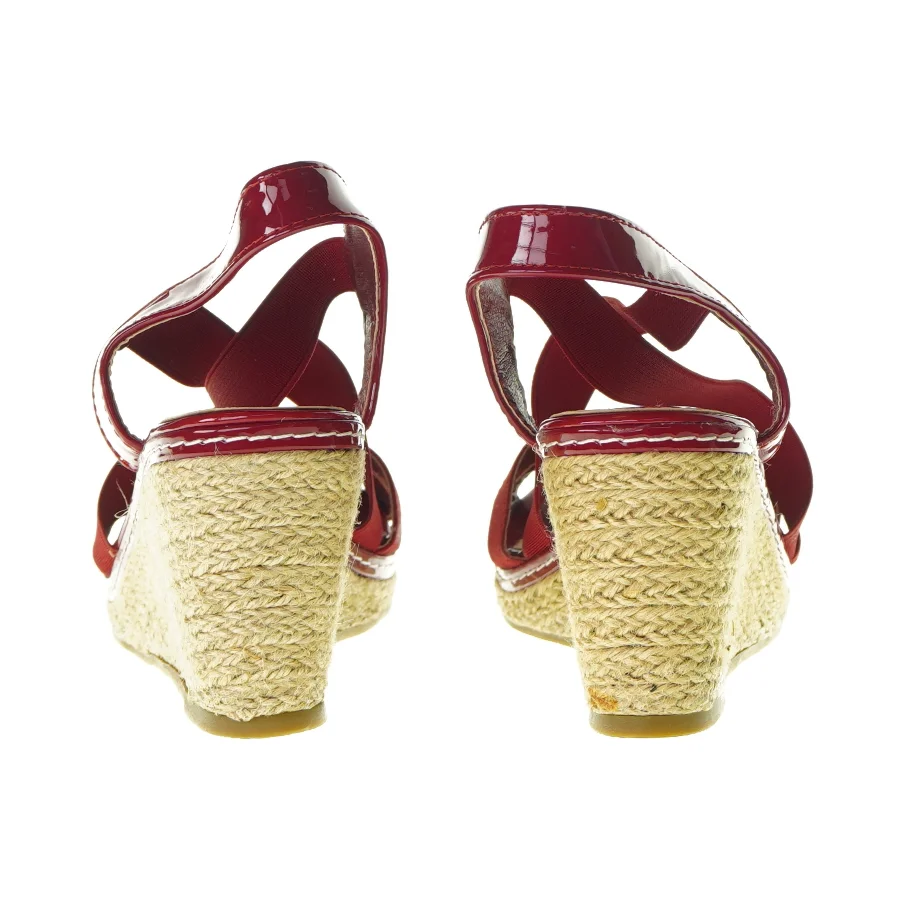 Sandal med kildahl fra B&CO (str. 38)