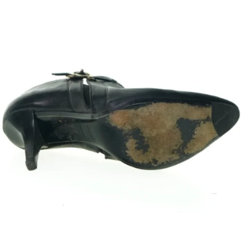 Damesko fra Hugo Boss (str. 39)