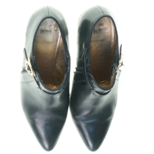 Damesko fra Hugo Boss (str. 39)