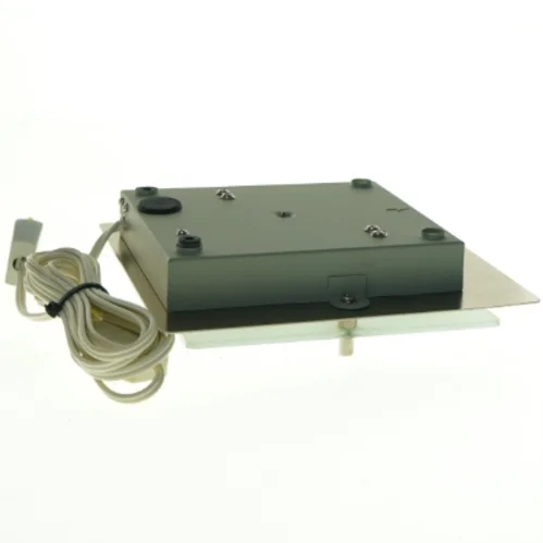 væglampe (str. 20 x 20 cm)