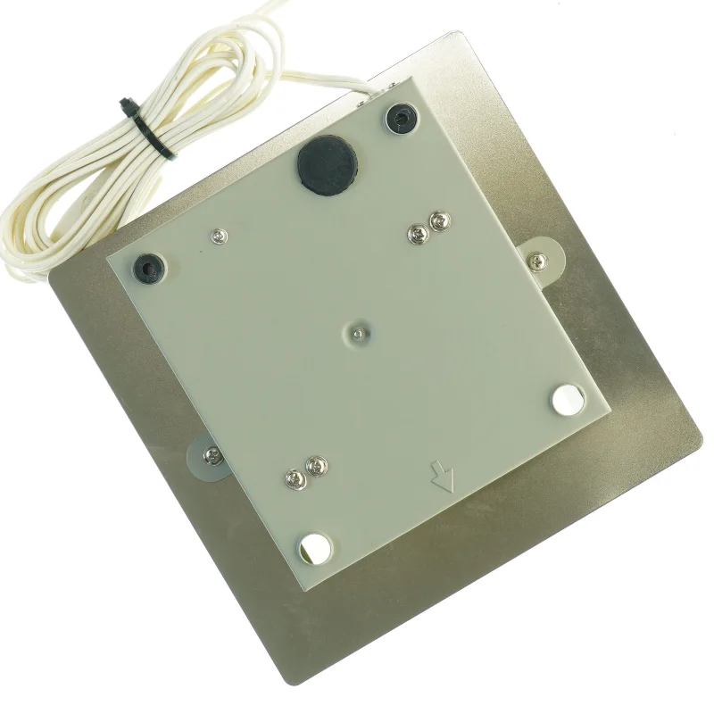 væglampe (str. 20 x 20 cm)