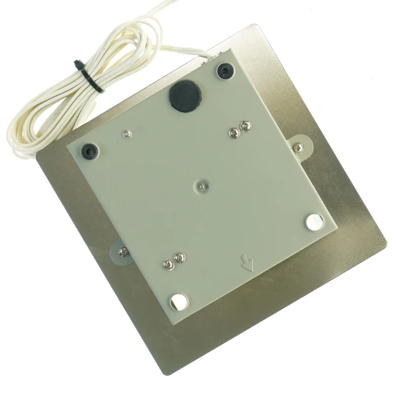 væglampe (str. 20 x 20 cm)