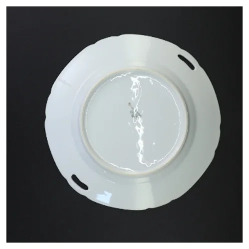 Blomsterdekoreret serveringsfad fra Victoria (str. 25 x 25 cm)