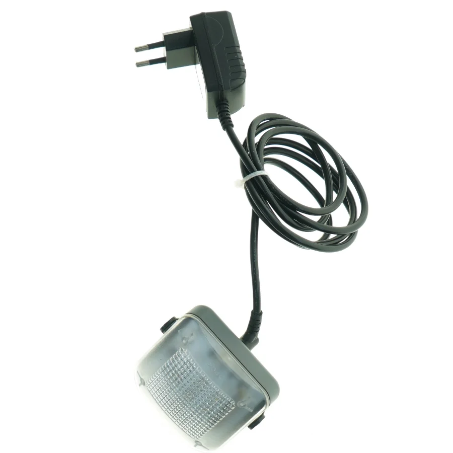 Lampe til 220v (str. 8 x 7 cm) TV “ snydelampe”