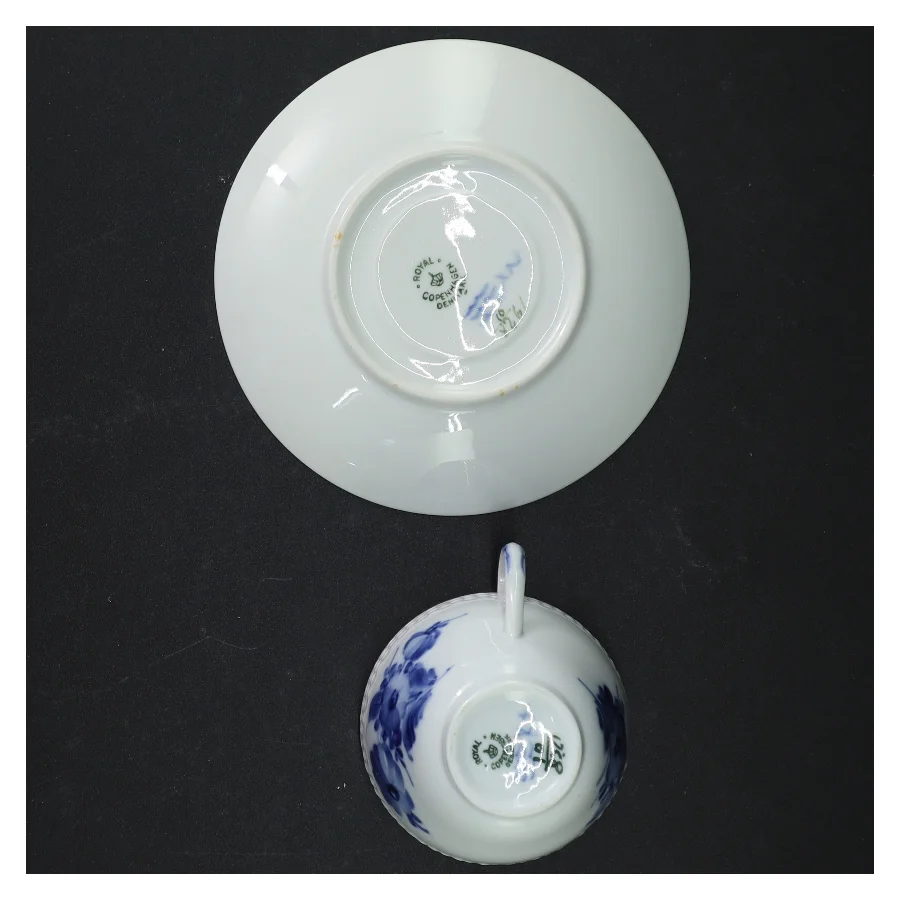 Royal Copenhagen kaffekopper og underkopper fra Royal Copenhagen (str. Ø 14 cm 7 cm)