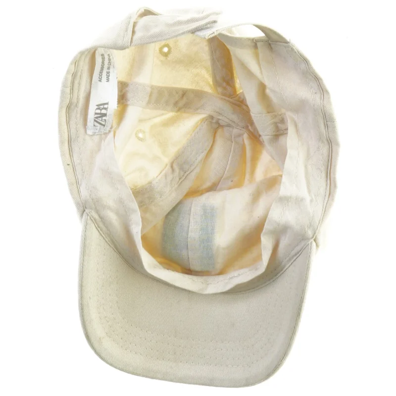 Kasket fra Zara (str. 17 x 27 cm)