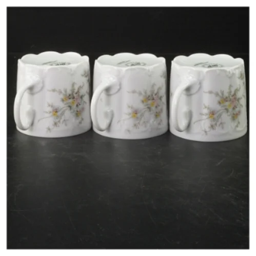 Porcelænskopper med blomstermotiv fra Rosenthal (str. Ø. 8,5 cm. længde, 8 cm)