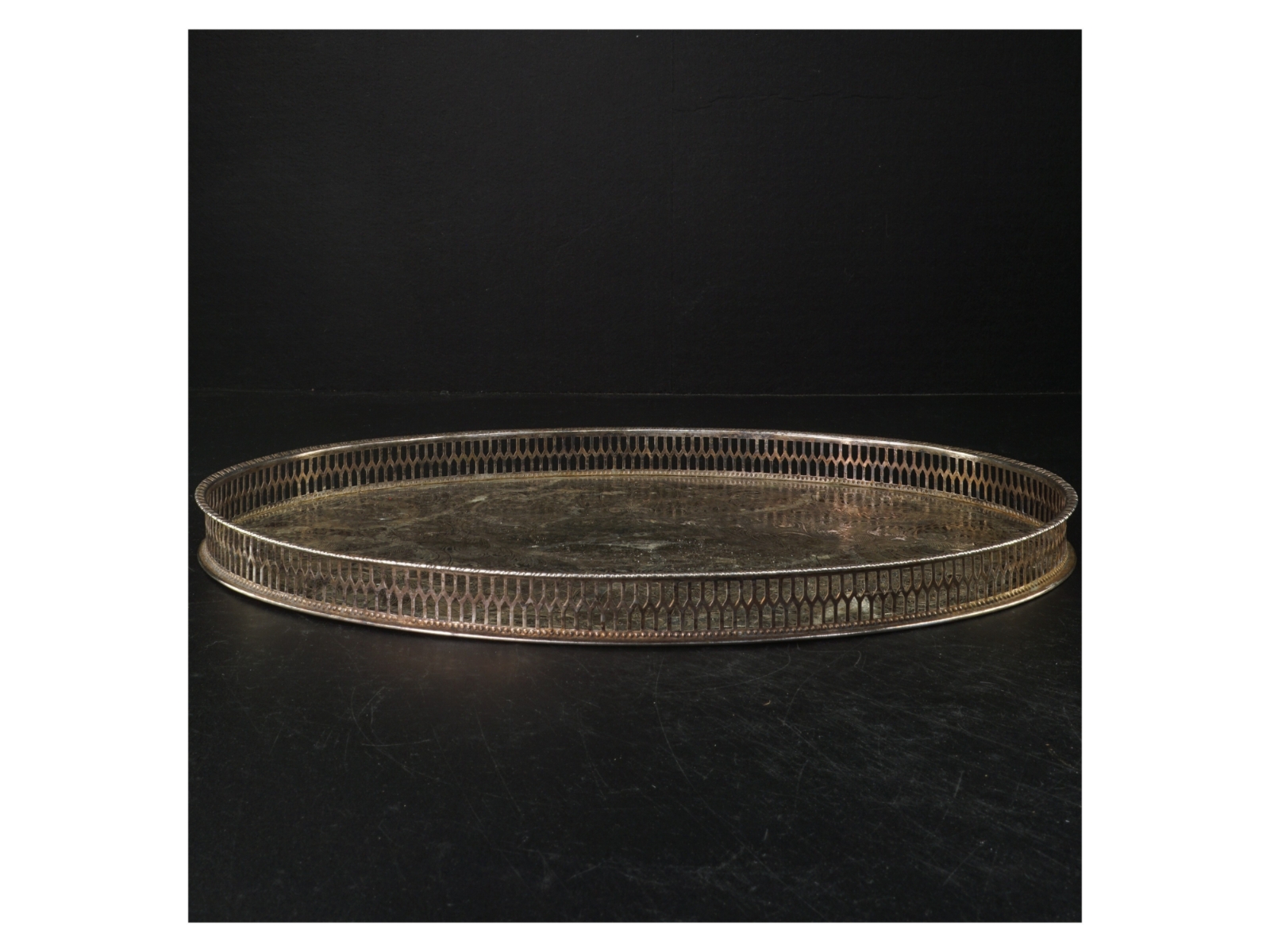 Oval sølvplet bakke(str. 40x26 cm)