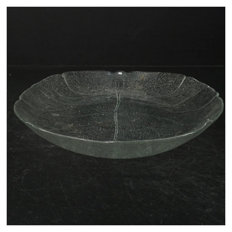 Dekorativt bladformet fad (str. 36x26 cm)