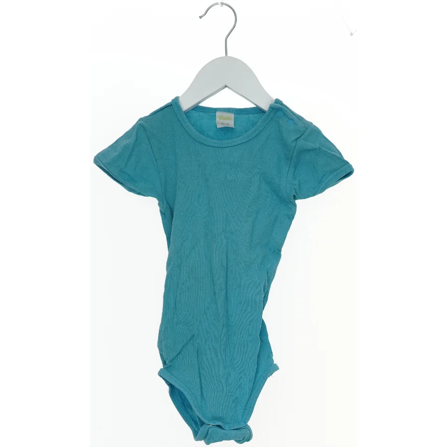 Blå bodystocking til baby fra Friends (str. 98)
