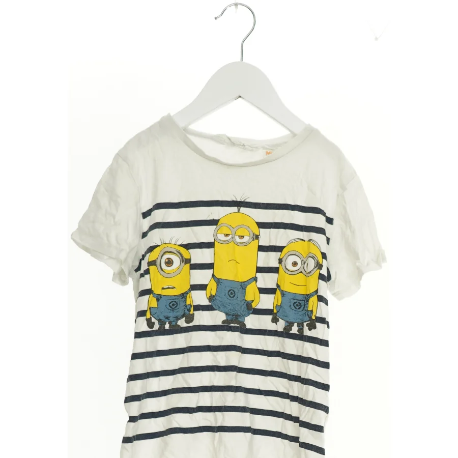 T-shirt med Minions print fra H&M (str. 128)