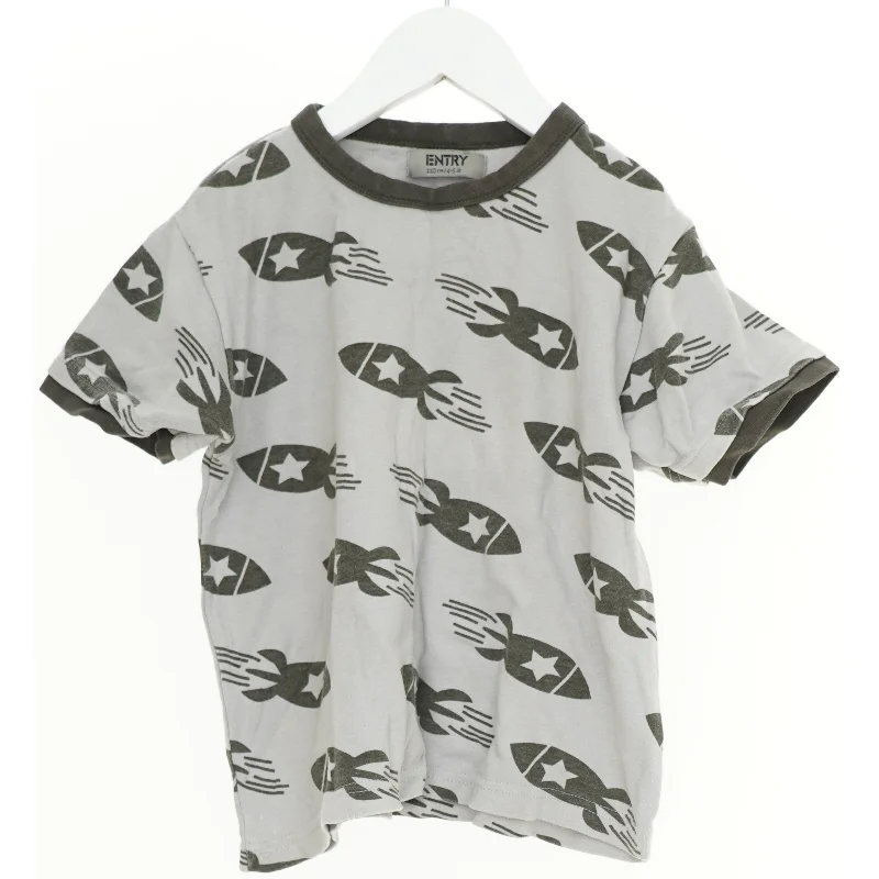 T-shirt med raketprint fra Entry (str. 110)