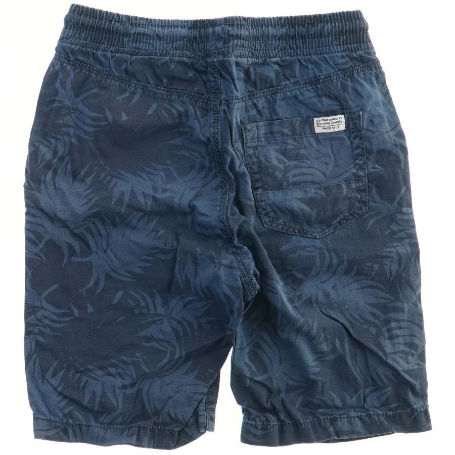 Mønstret shorts fra H&M (str. 140)