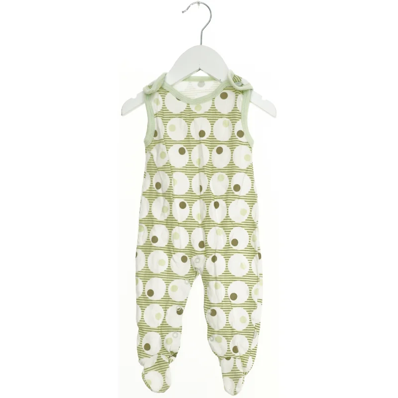 Babysparkedragt med mønster (str. 62)