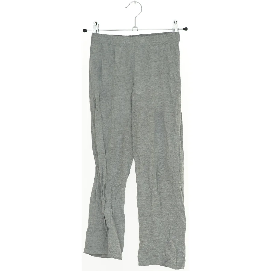 Grå bukser fra Disney (str. 116)