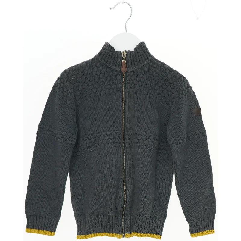 Strikket cardigan med lynlås fra Fair Tail (str. 110)