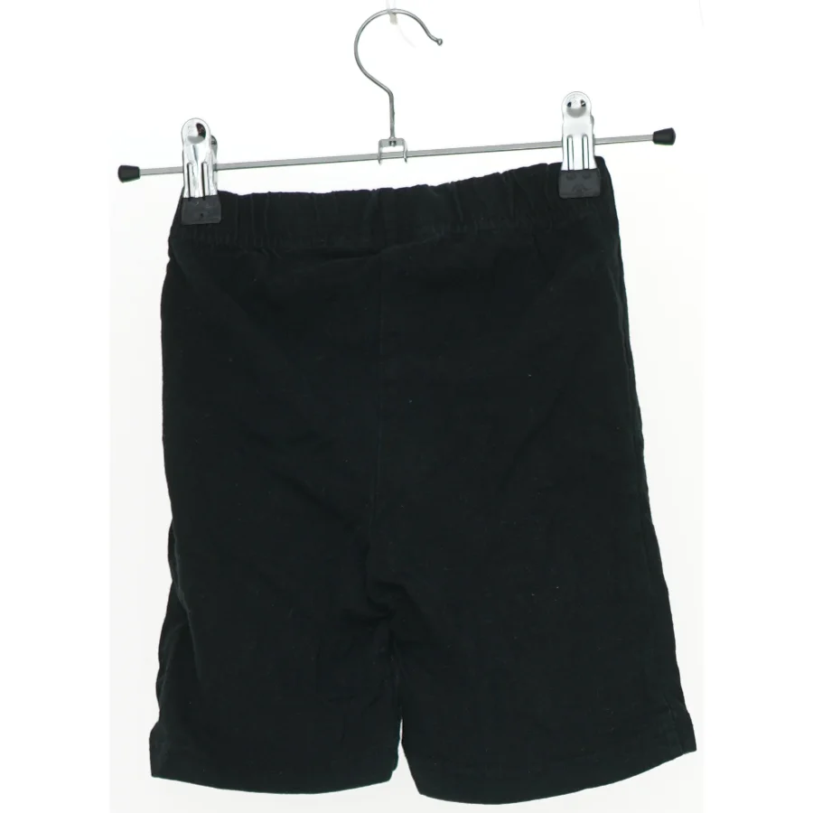 Børne shorts med pirate print (str. 104)