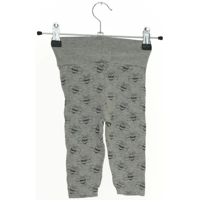 Baby leggings med bi-mønster fra Mads & Mette (str. 74)