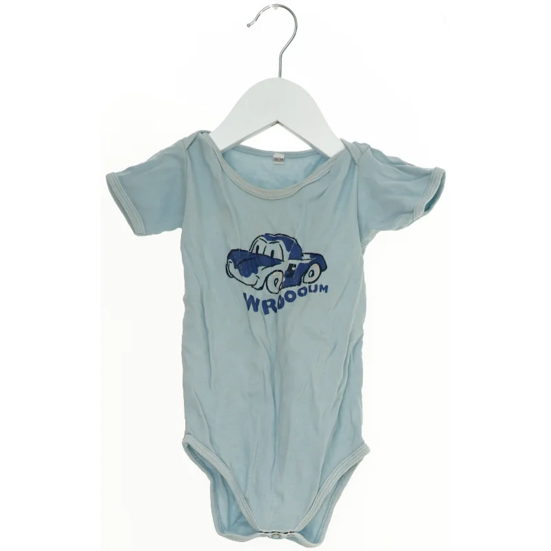 Baby bodystocking med bilmotiv (str. 86)