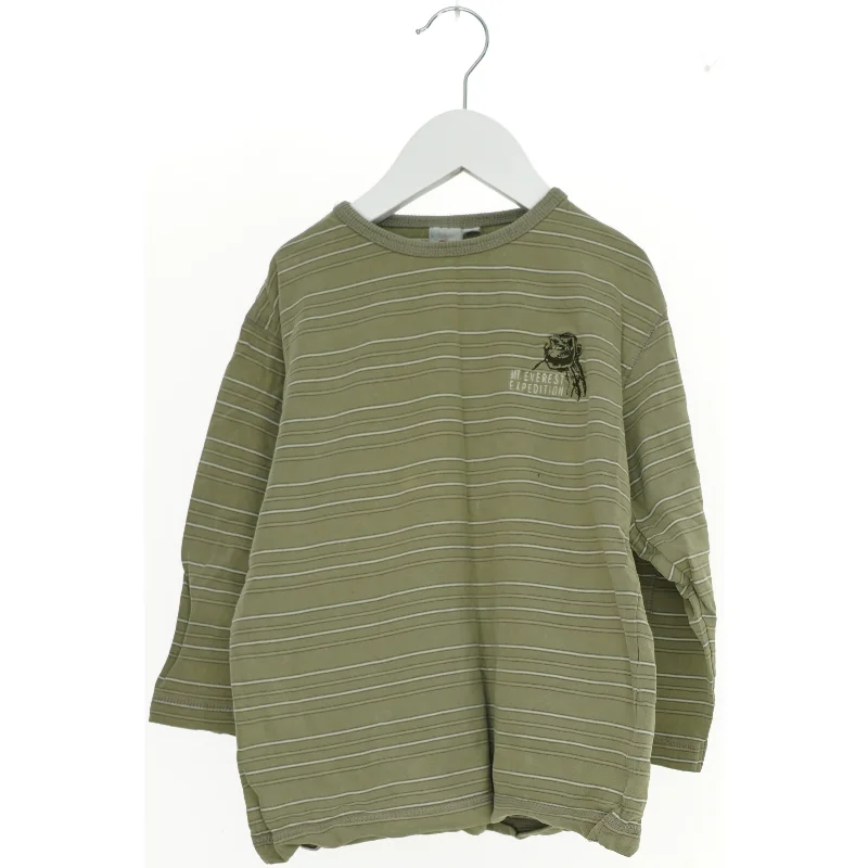 Langærmet trøje med Everest broderi fra Lego (str. 116)