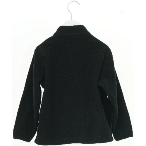 Sort fleecejakke fra Friends (str. 92)