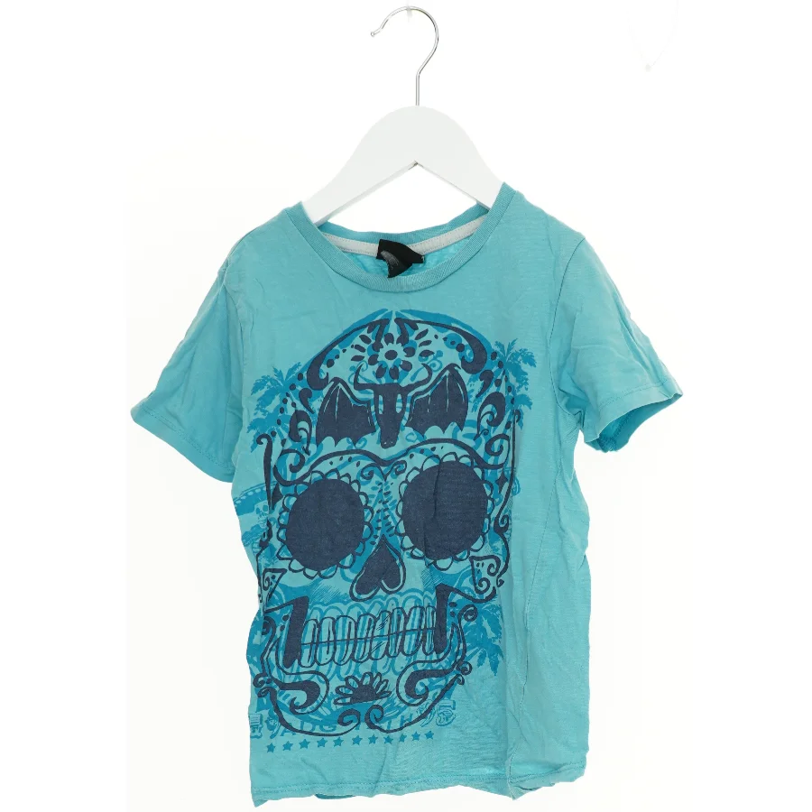T-shirt med kranie design fra H&M (str. 116)