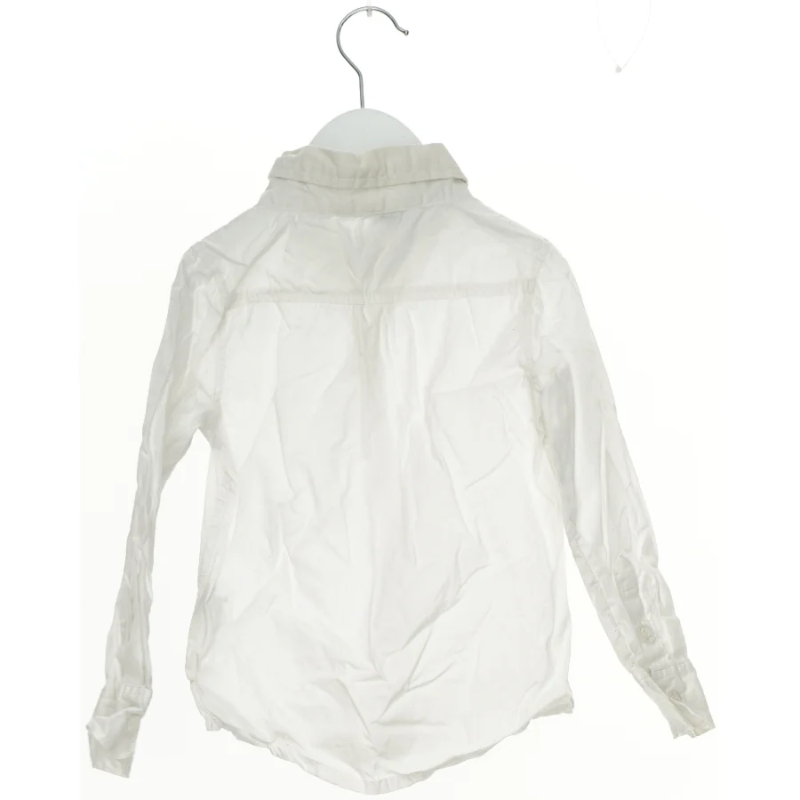 Langærmet hvid skjorte fra Mads & Mette (str. 104)