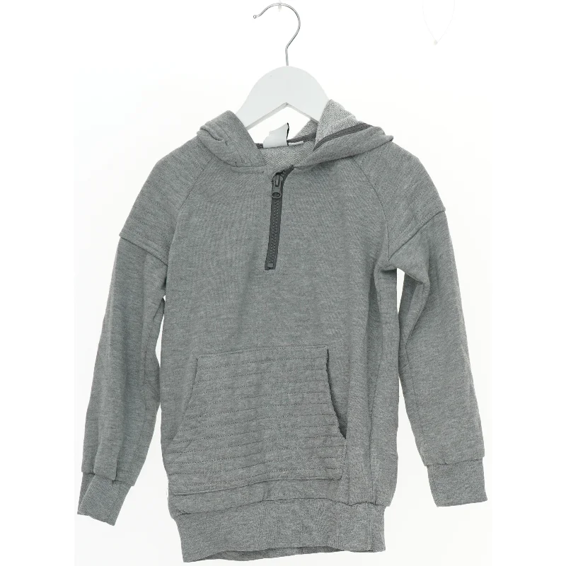 Grå hættetrøje fra VRS (str. 122)
