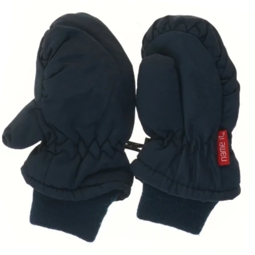 Børnevanter fra Name It (str. 86)