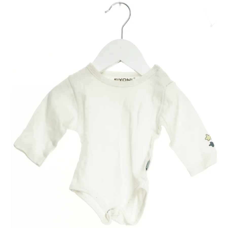 Hvid Baby Bodystocking med Print fra Fixoni (str. 56)