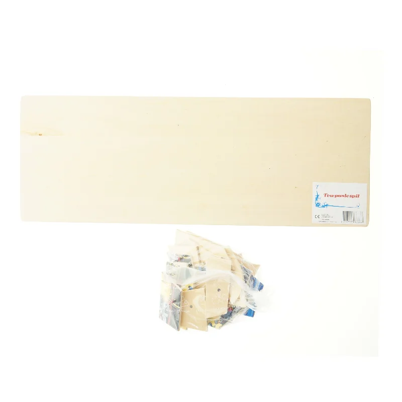 Træpuslespil med togmotiv (str. 59,5x21,5 cm)