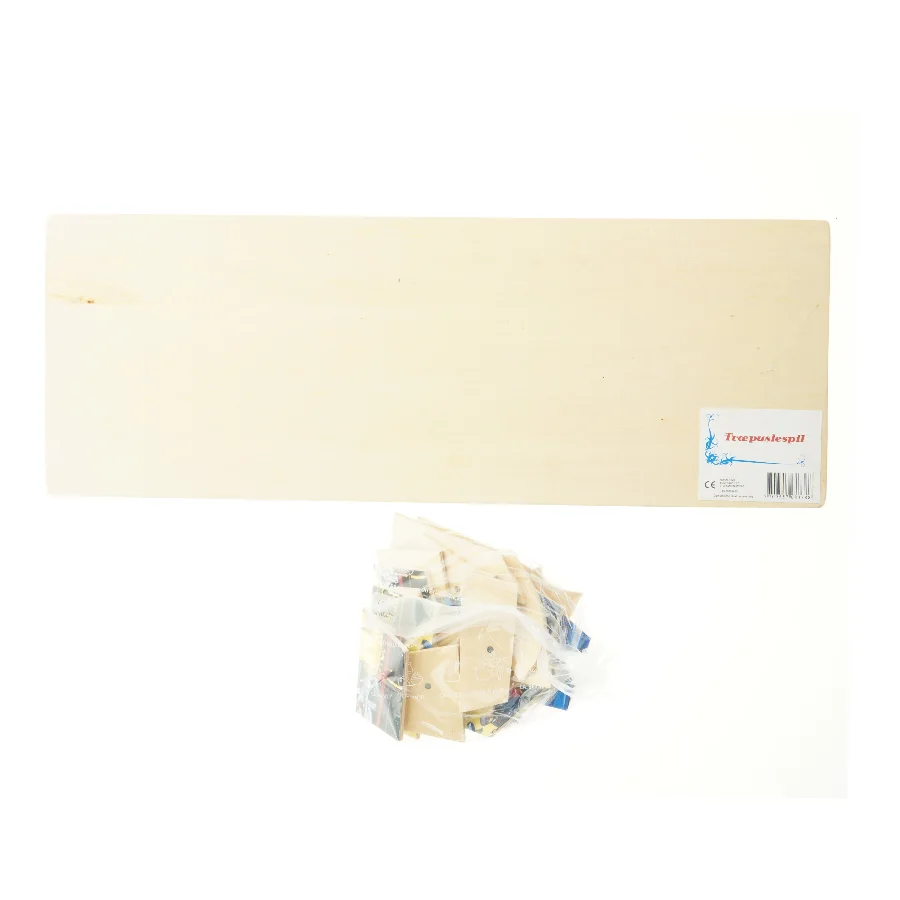 Træpuslespil med togmotiv (str. 59,5x21,5 cm)