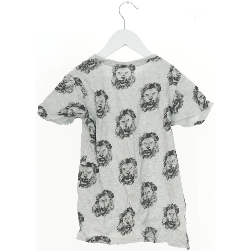 T-shirt med løvehovedmønster fra VRS (str. 140)